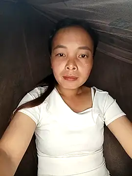 Snapshot of Nguyet2k4 chatting on 10.14.25 Nguyet2k4 online show from 10.14.25