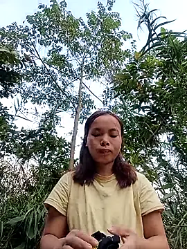 Nguyet2k4 online show from 12.21.25