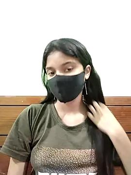 Snapshot of Jaya-Ray chatting on 11.14.25 Jaya-Ray online show from 11.14.25