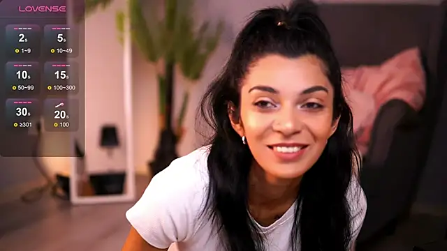 ReneeVoss online show from 10.27.25