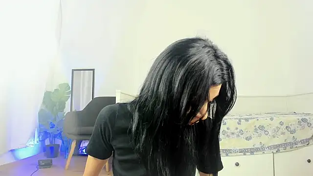 ReneeVoss online show from 03.31.26