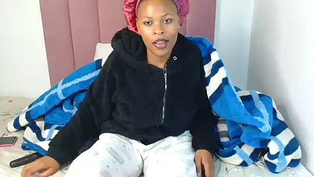 Snapshot of Bubbles156 chatting on 11.16.25 Bubbles156 online show from 11.16.25