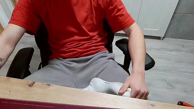 Snapshot of Twilightboyx chatting on 10.20.25 Twilightboyx online show from 10.20.25