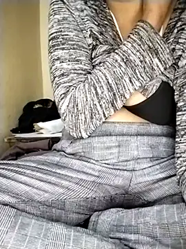 strip queennn online show from 01.14.26