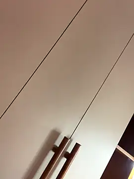 Notme 09 online show from 12.21.25