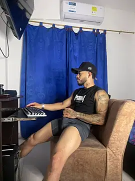 Kylian Alessandro online show from 01.10.26