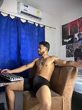 Kylian Alessandro online show from 02.15.26