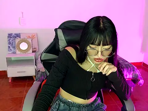 Snapshot of Isabella__666 chatting on 11.13.25 Isabella 666 online show from 11.13.25