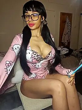 LucyMiax online show from 12.14.25