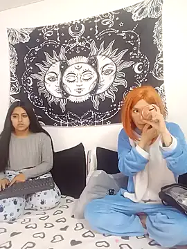 Snapshot of abby_n_emily chatting on 10.22.25 abby n emily online show from 10.22.25