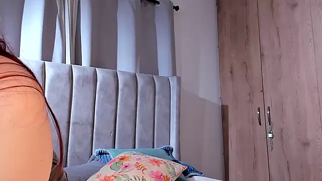 AmberPixie  online show from 11.15.25