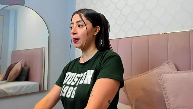 JuliethCruz  online show from 05.06.26