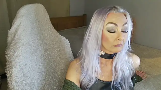 TheOGMiaMystique online show from 02.21.26