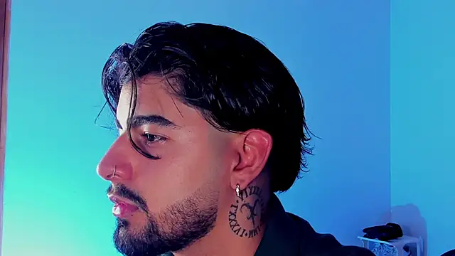 maximo black  online show from 10.17.25