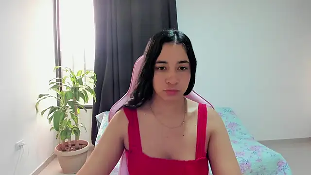 Snapshot of Kruela chatting on 11.03.25 Kruela online show from 11.03.25