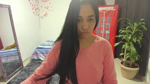 Snapshot of Kruela chatting on 11.21.25 Kruela online show from 11.21.25