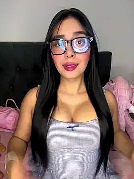 MiaSofia   online show from 12.04.25