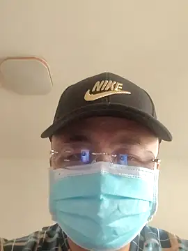 caige8888 online show from 10.18.25