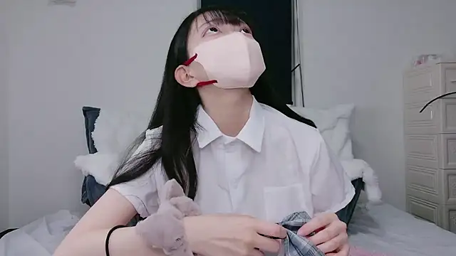 Snapshot of Mirai_oO16Oo chatting on 11.24.25 Mirai oO16Oo online show from 11.24.25