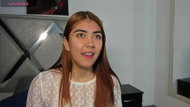 Snapshot of Jessicatorres7 chatting on 10.28.25 Jessicatorres7 online show from 10.28.25