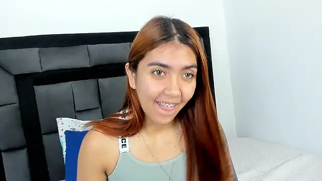 Snapshot of Jessicatorres7 chatting on 12.03.25 Jessicatorres7 online show from 12.03.25