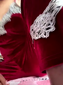 aini-maili online show from 10.27.25