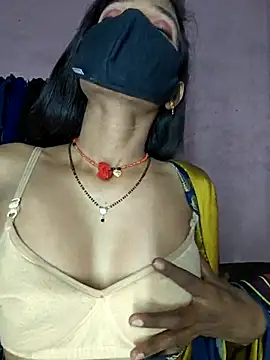 Snapshot of sweet_couple99 chatting on 11.30.25 sweet couple99 online show from 11.30.25