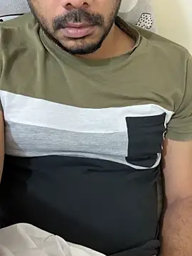 Handsome8677 online show from 02.04.26