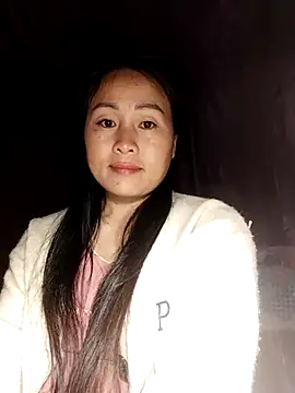 Spring-mky online show from 11.26.25