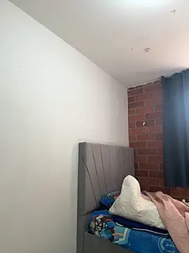 valentina herrrera online show from 10.23.25