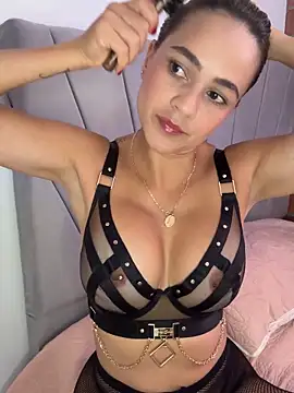 valentina herrrera online show from 11.05.25