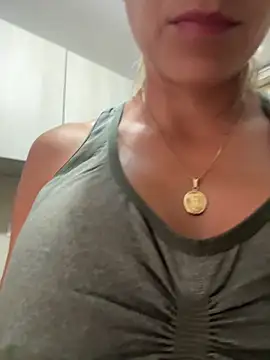 valentina herrrera online show from 12.17.25