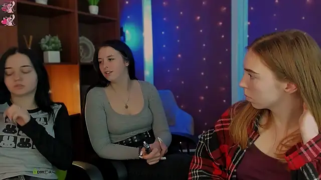 Snapshot of miki_ti chatting on 02.04.26 miki ti online show from 02.04.26