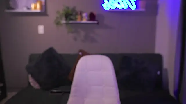 Snapshot of adahara_miller17 chatting on 10.16.25 adahara miller17 online show from 10.16.25