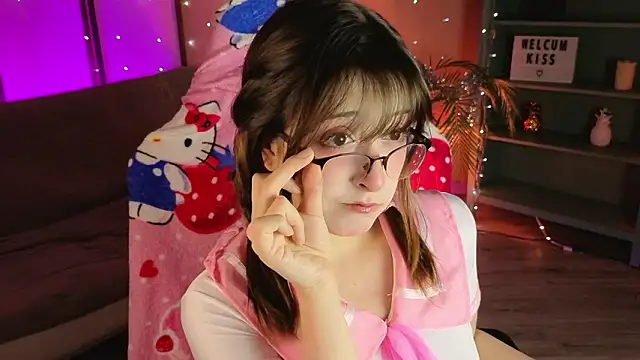 Snapshot of Soffi_Toffi chatting on 02.10.26 Soffi Toffi online show from 02.10.26