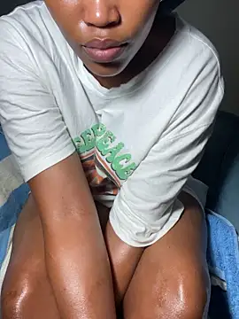 Snapshot of WaterMommy chatting on 02.15.26 WaterMommy online show from 02.15.26