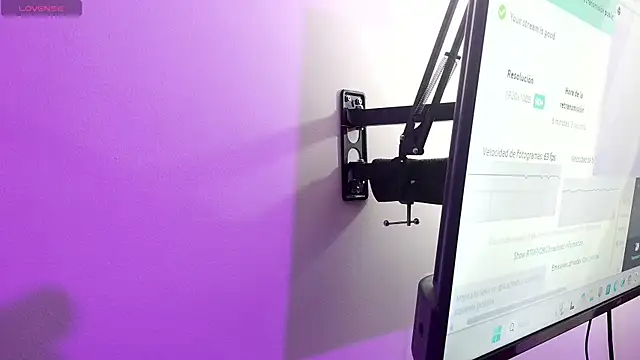 Snapshot of LittleStar_SM chatting on 10.16.25 LittleStar SM online show from 10.16.25