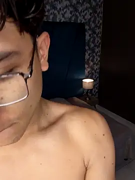 Snapshot of Aaron_Eze chatting on 03.02.26 Aaron Eze online show from 03.02.26