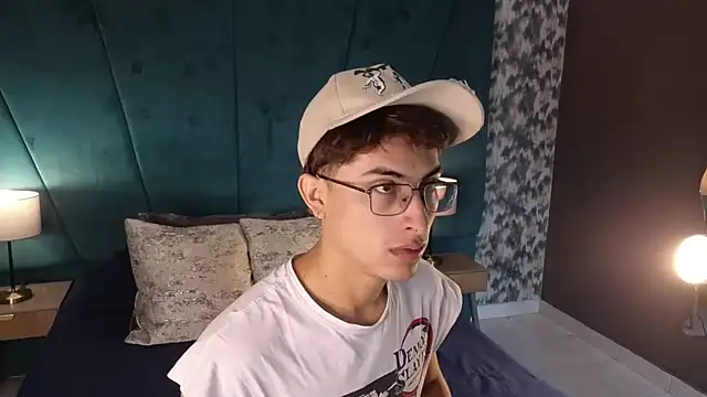 Aaron Eze online show from 06.23.26