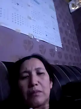 Bigtitsass81 online show from 11.14.25