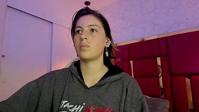 moon winy online show from 02.10.26