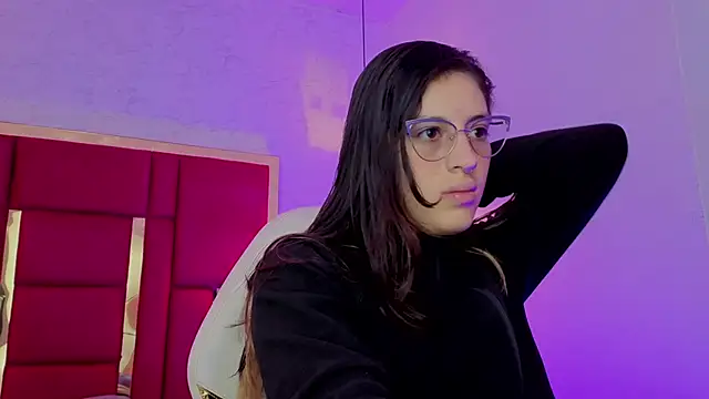 moon winy online show from 04.21.26