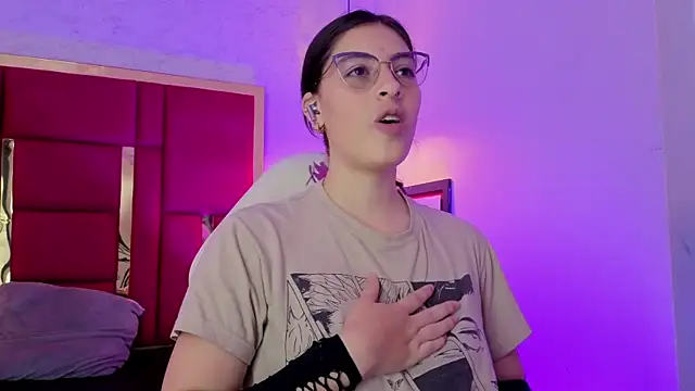 moon winy online show from 04.25.26