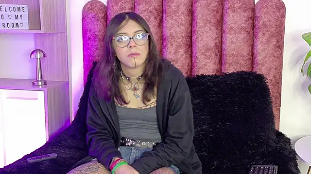 Lullaby Charade online show from 11.20.25