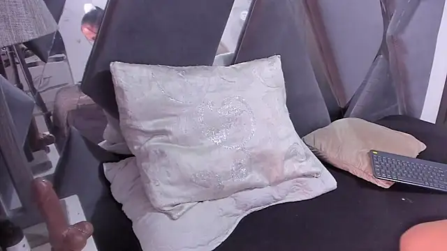 Snapshot of Brian_Chiki_ chatting on 12.05.25 Brian Chiki online show from 12.05.25