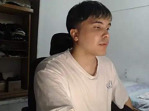 Snapshot of CuteAlexBoy chatting on 02.16.26 CuteAlexBoy online show from 02.16.26