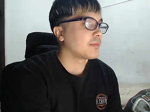 Snapshot of CuteAlexBoy chatting on 05.08.26 CuteAlexBoy online show from 05.08.26