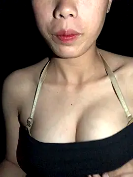 Snapshot of Lily-2k chatting on 10.27.25 Lily-2k online show from 10.27.25