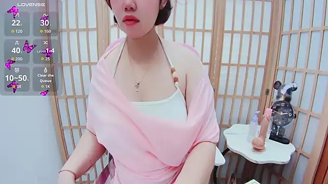 Snapshot of amaya-2299 chatting on 04.24.26 amaya-2299 online show from 04.24.26
