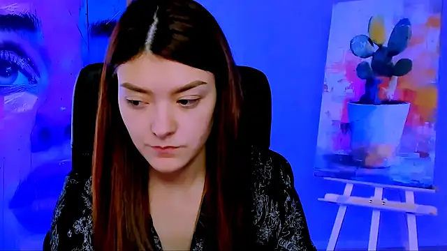 Snapshot of AnaSteisher chatting on 11.03.25 AnaSteisher online show from 11.03.25